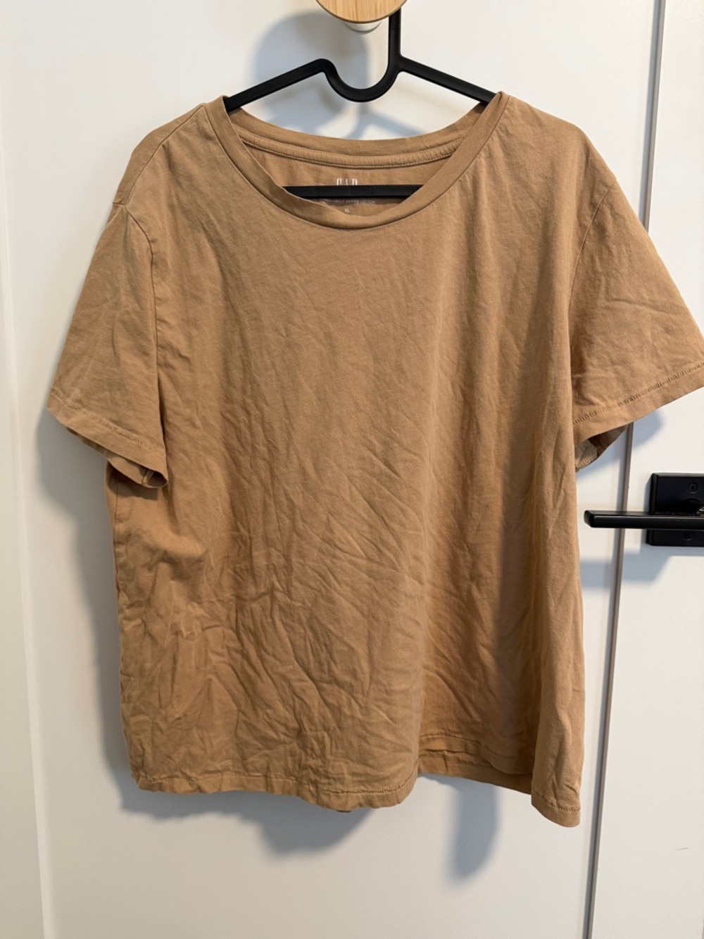 GAP Short Sleeve Crew Neck T-Shirt in Tan